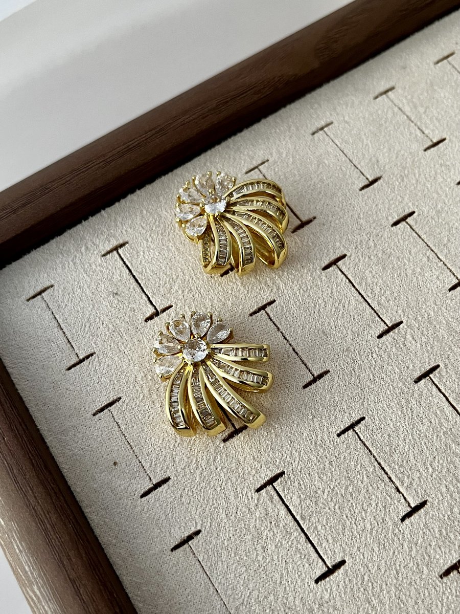 Royal Sunburst Earrings