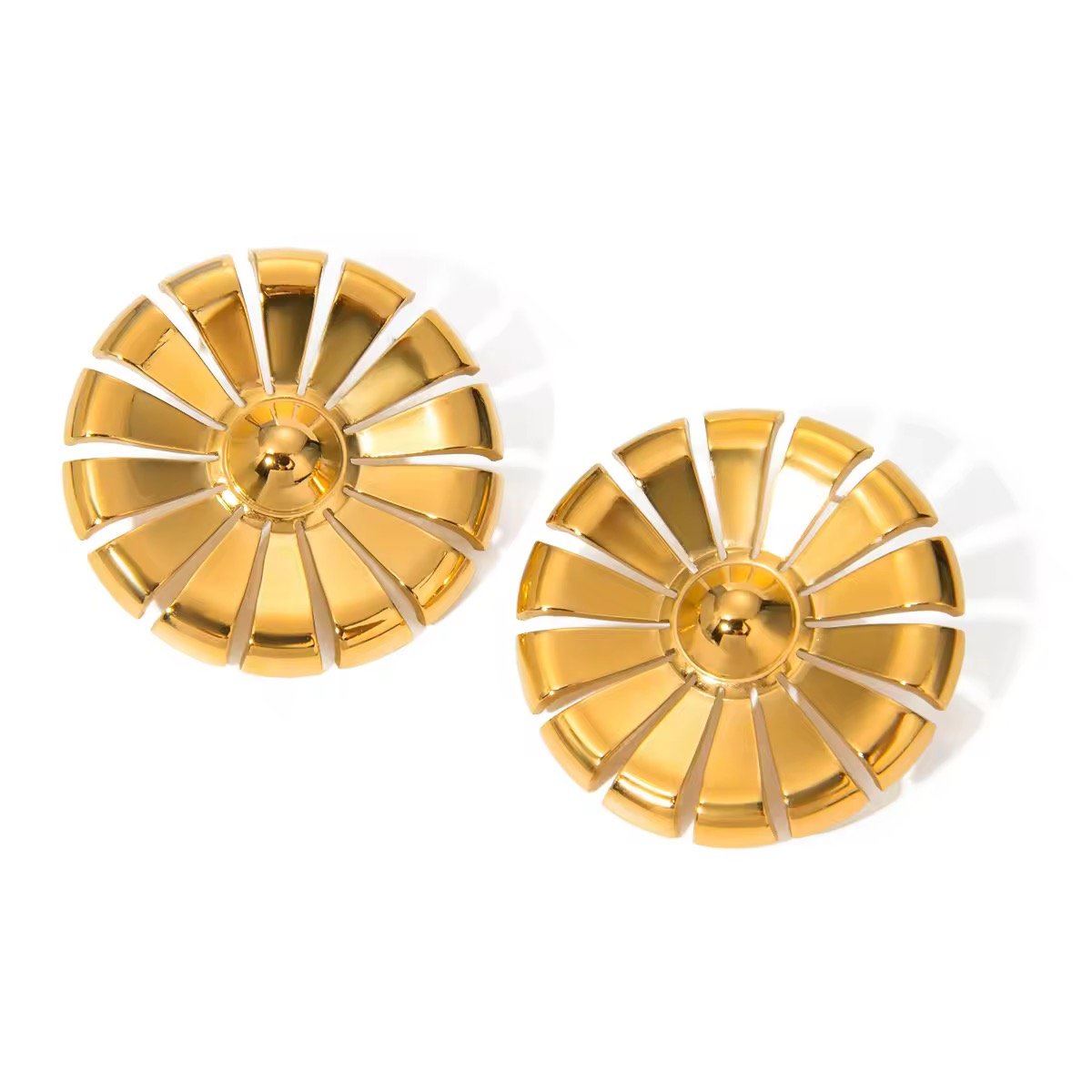 Daisy Studs